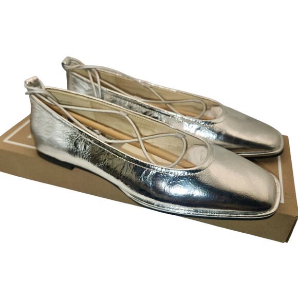 Dolce Vita Shoes - NIB | DOLCE VITA Ryder Ballet Flats Silver Distressed Leather sz 6.5 | MSRP $130